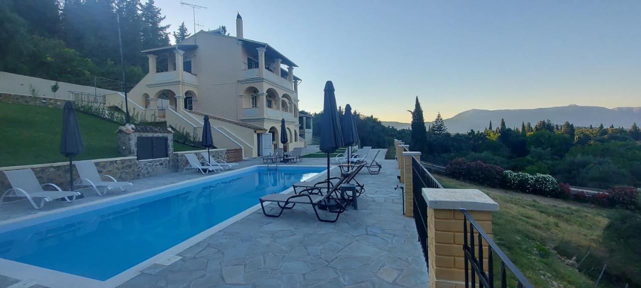 Bosco Verde Corfu Apartments ゴウヴィア エクステリア 写真